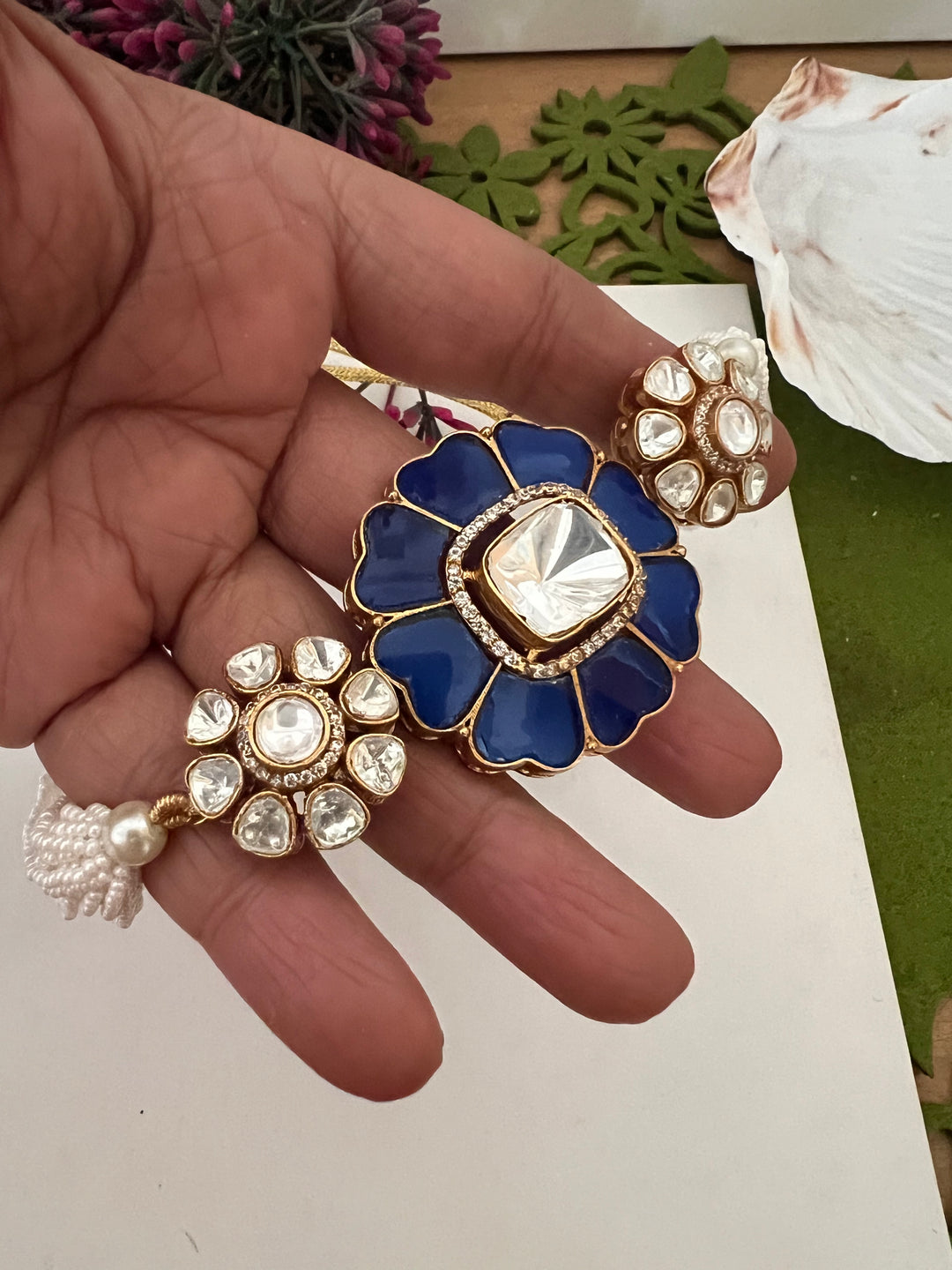 Kundan Choker with Studs