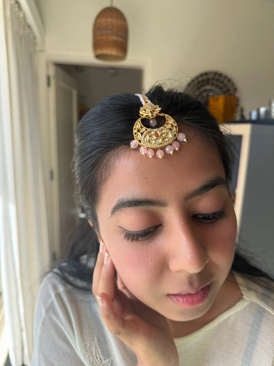 Gorgeous Pink Beads Kundan Maangtikka