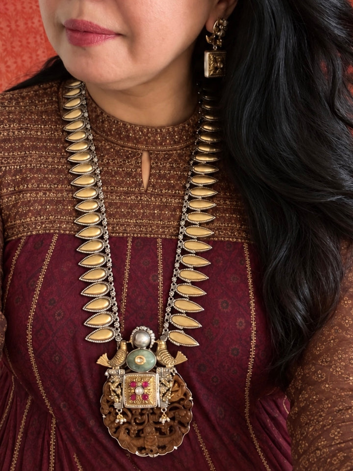 Carved Brown Gemstone 925 Silver Tribal Pendant Necklace Set