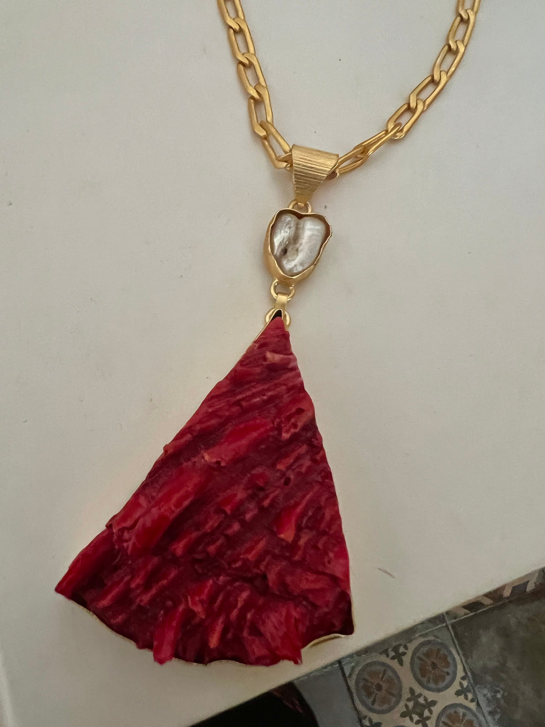 Natural Coral and Baroque Pendant Necklace