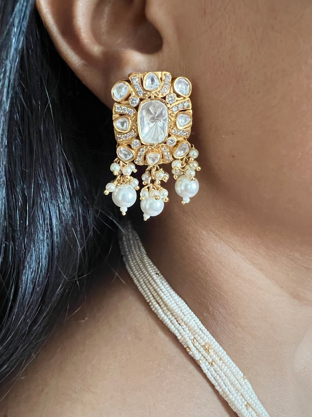 SHIVKA Beautiful Kundan Pendant Necklace with Earrings