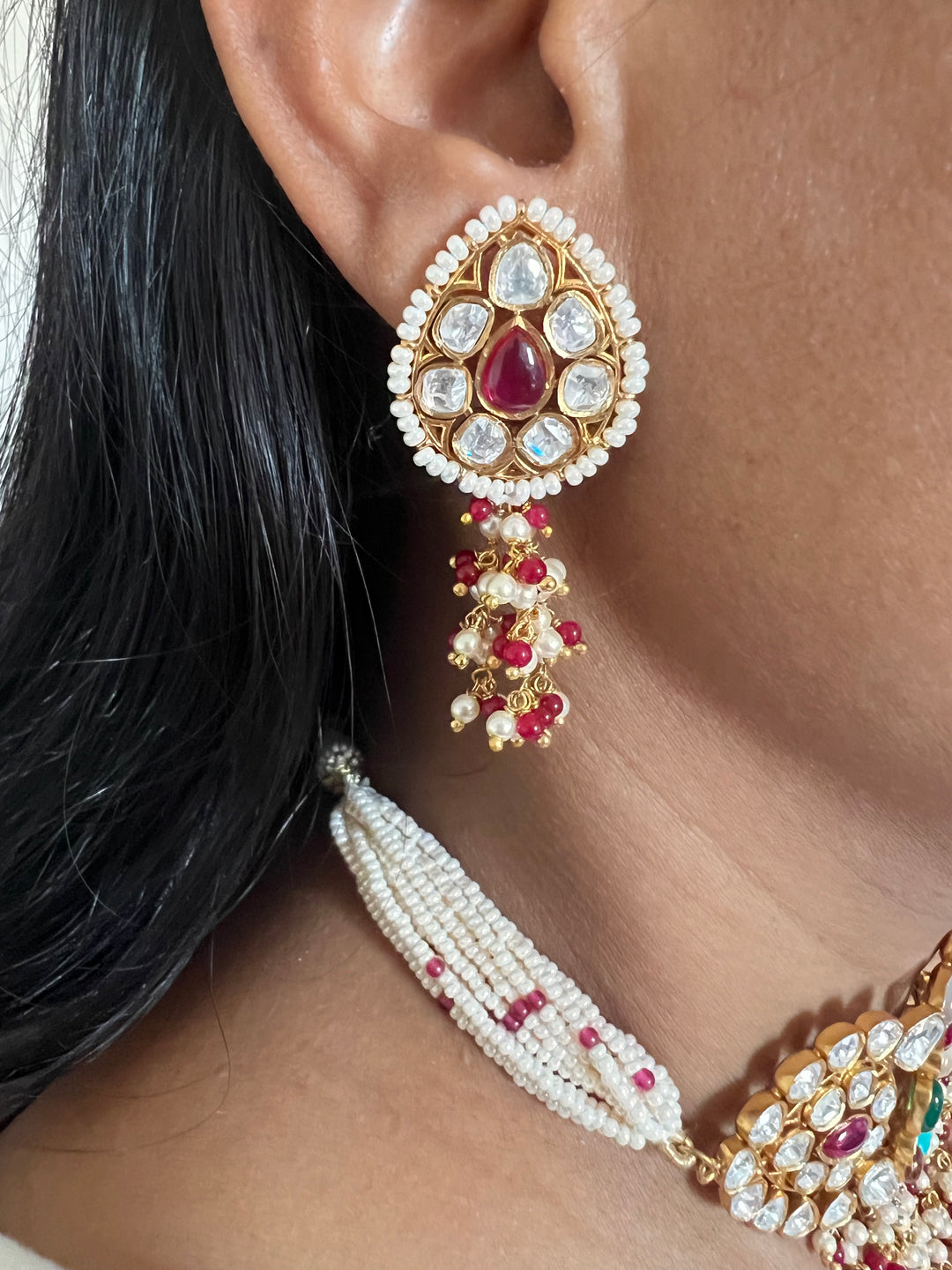 Scintillating Navratna Kundan Choker with Earrings