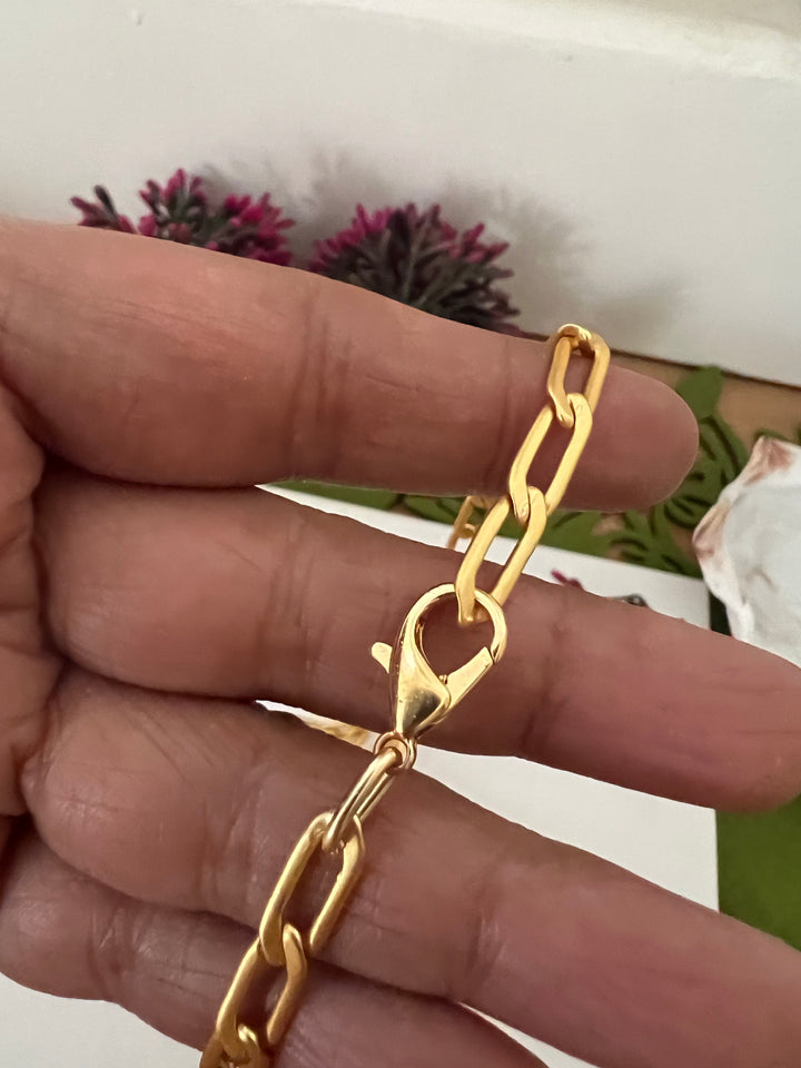 Natural Coral and Baroque Pendant Necklace