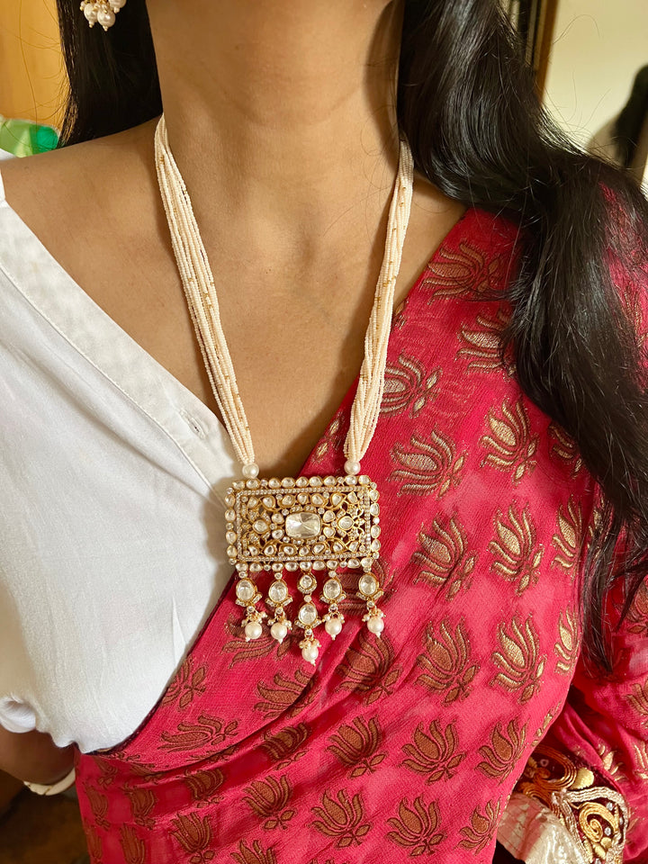 SHIVKA Beautiful Kundan Pendant Necklace with Earrings