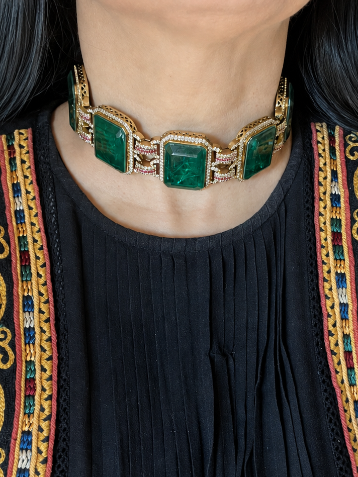 Emerald Green Doublet Stone Choker Necklace Set with Studs