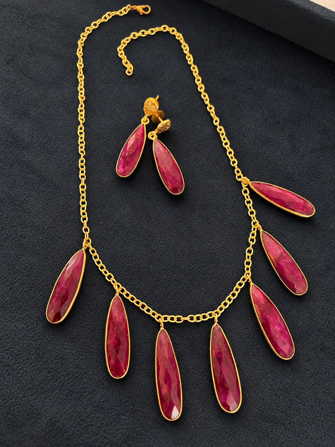 Ruby Quartz Teardrop Necklace & Gold Drop Earrings Set