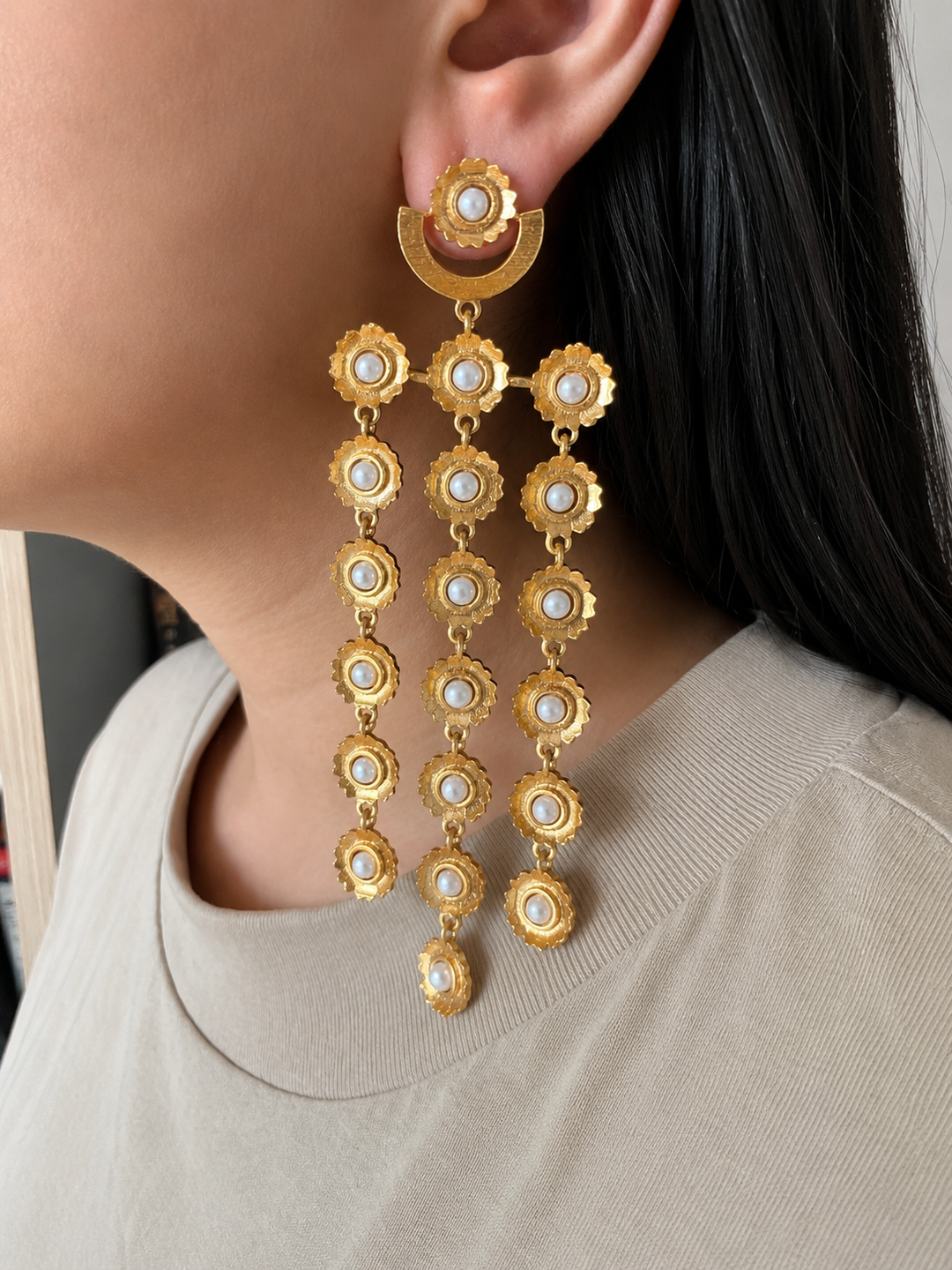 Statement Pearl Flowers Earrings