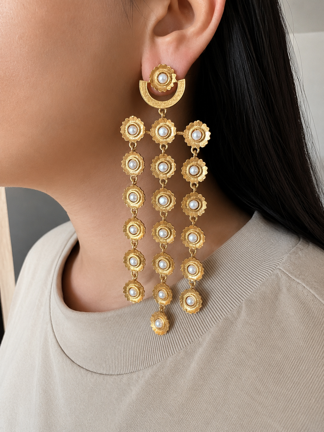 Statement Pearl Flowers Earrings