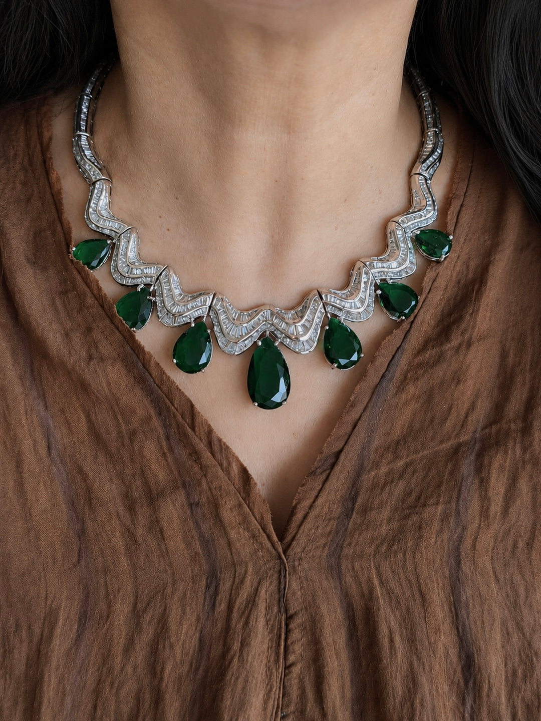 Emerald Green Teardrop Wave Collar Necklace Set with Earrings