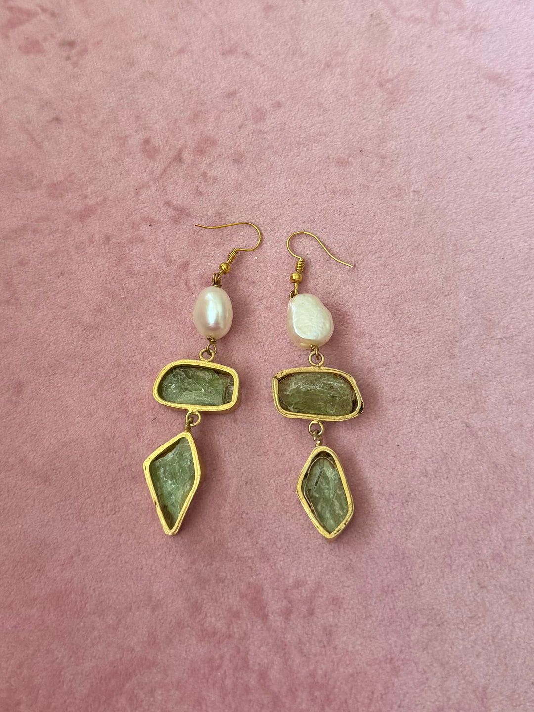 Asymmetric Raw Stone Danglers