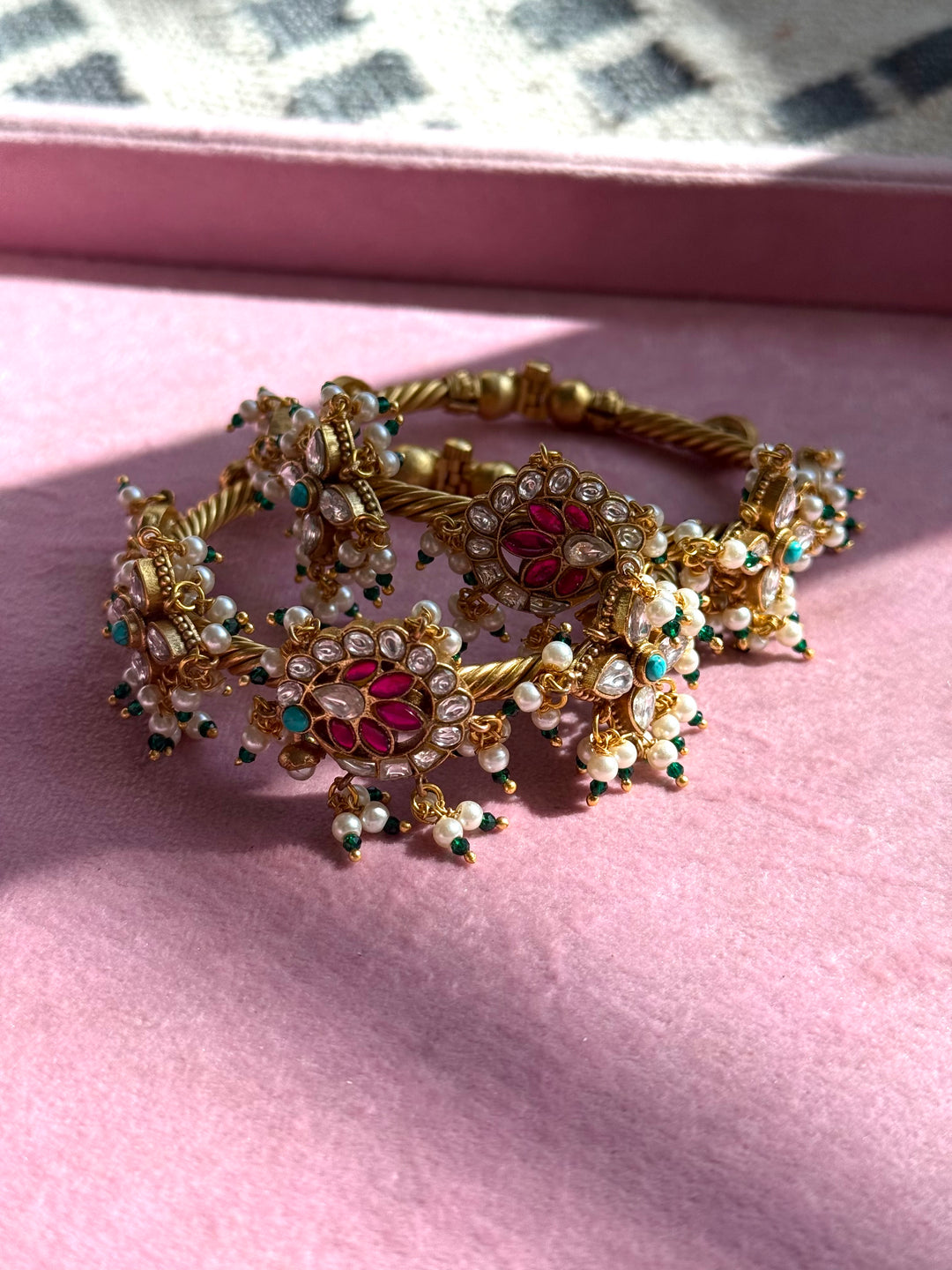 Beautiful Jadau Bangle with Exclusive Kundan Embellishment