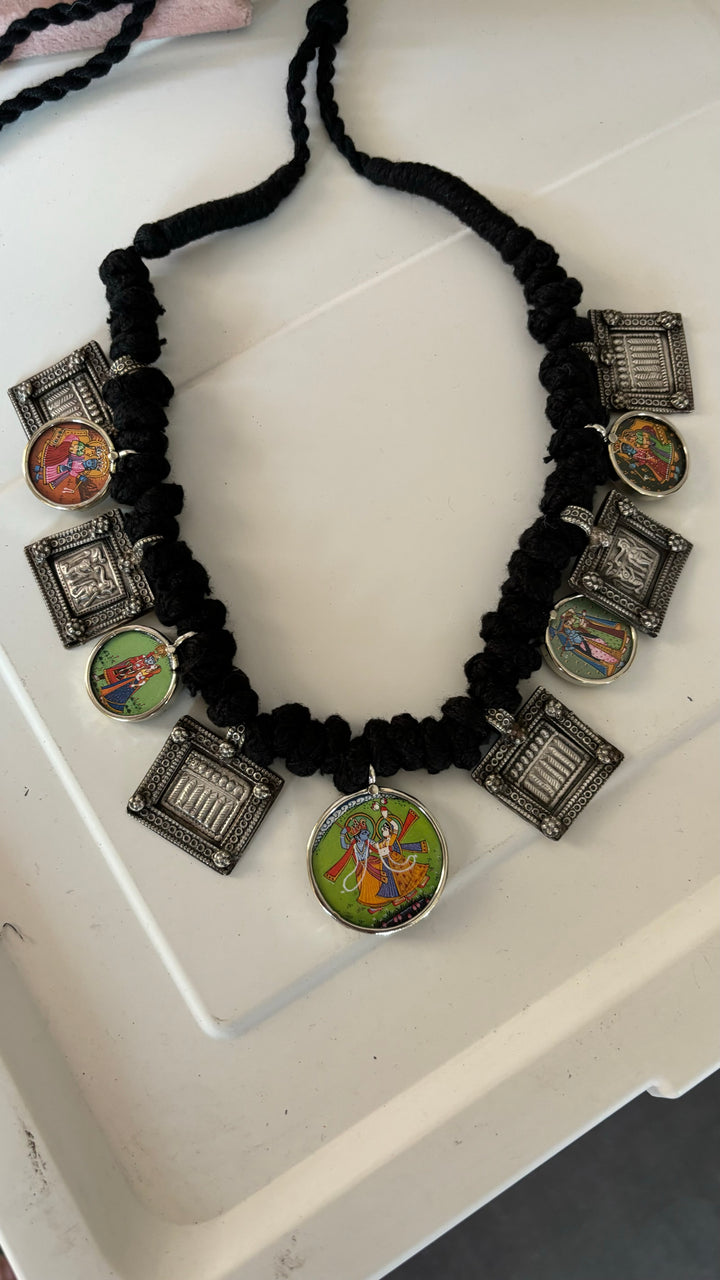 Exquisite Hand Painted Necklace - Premium Quality Craftsmanship