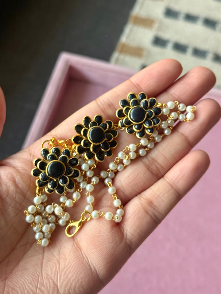 Statement Flower Choker