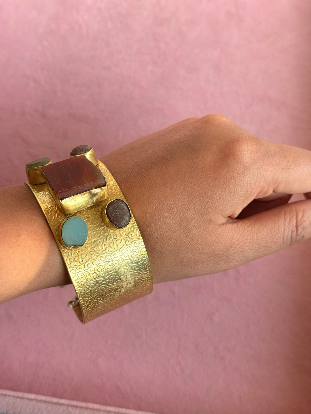 Exquisite Stone Studded Brass Open Cuff - Unparalleled Quality and Style