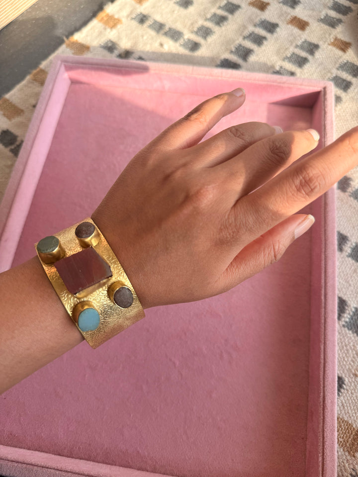 Exquisite Stone Studded Brass Open Cuff - Unparalleled Quality and Style