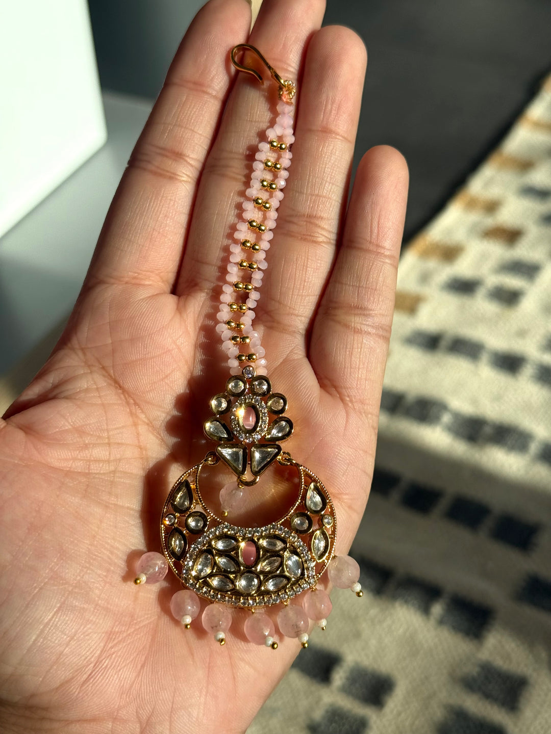 Gorgeous Pink Beads Kundan Maangtikka