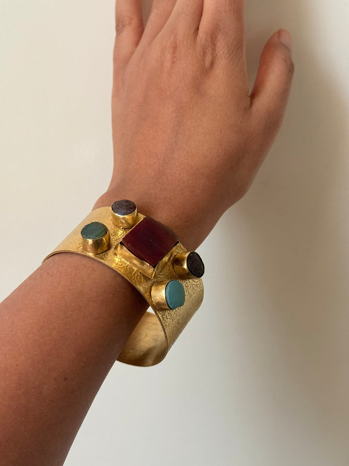 Exquisite Stone Studded Brass Open Cuff - Unparalleled Quality and Style