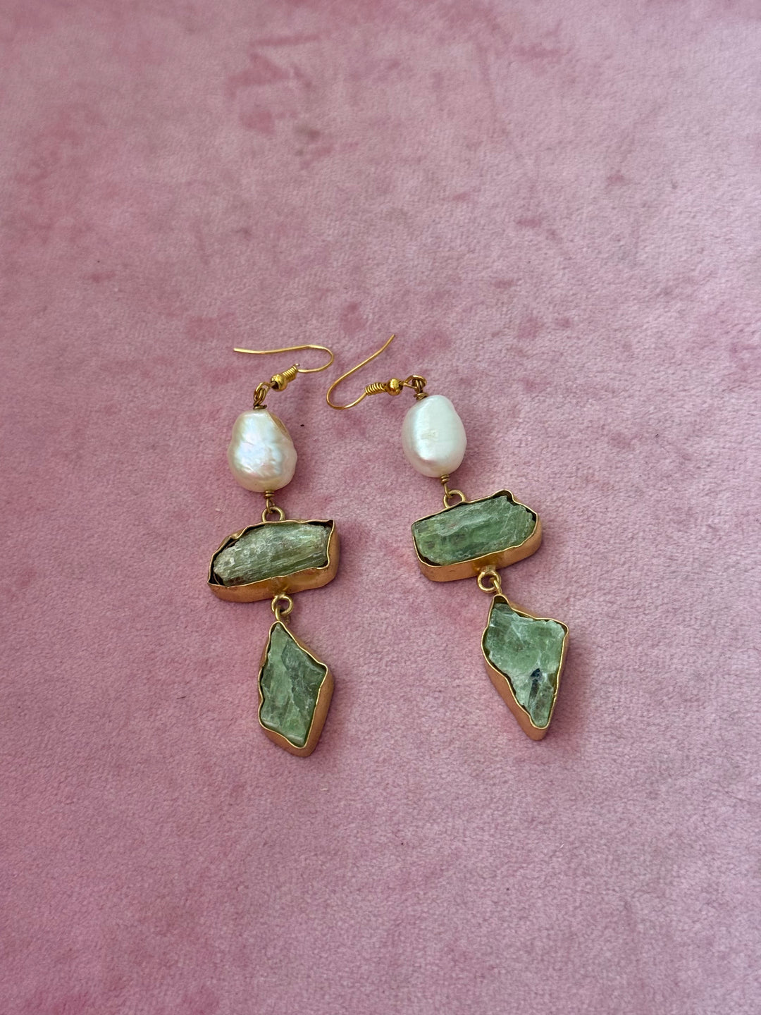 Asymmetric Raw Stone Danglers