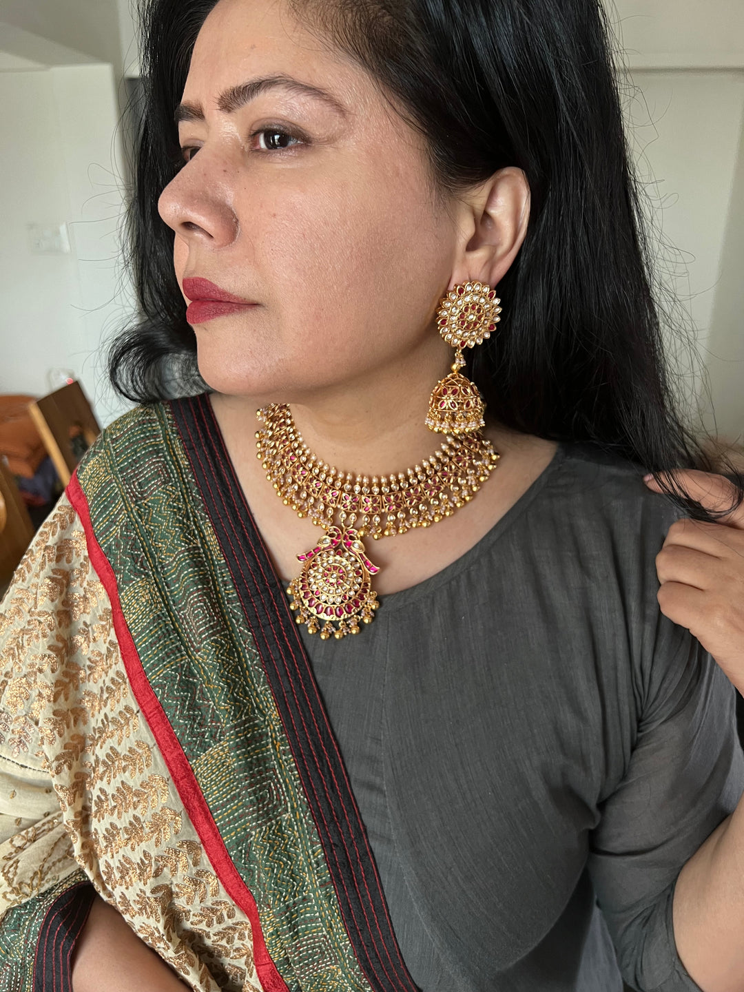 Elegant Necklace Set - Unmatched Quality and Style (Premium Quality)