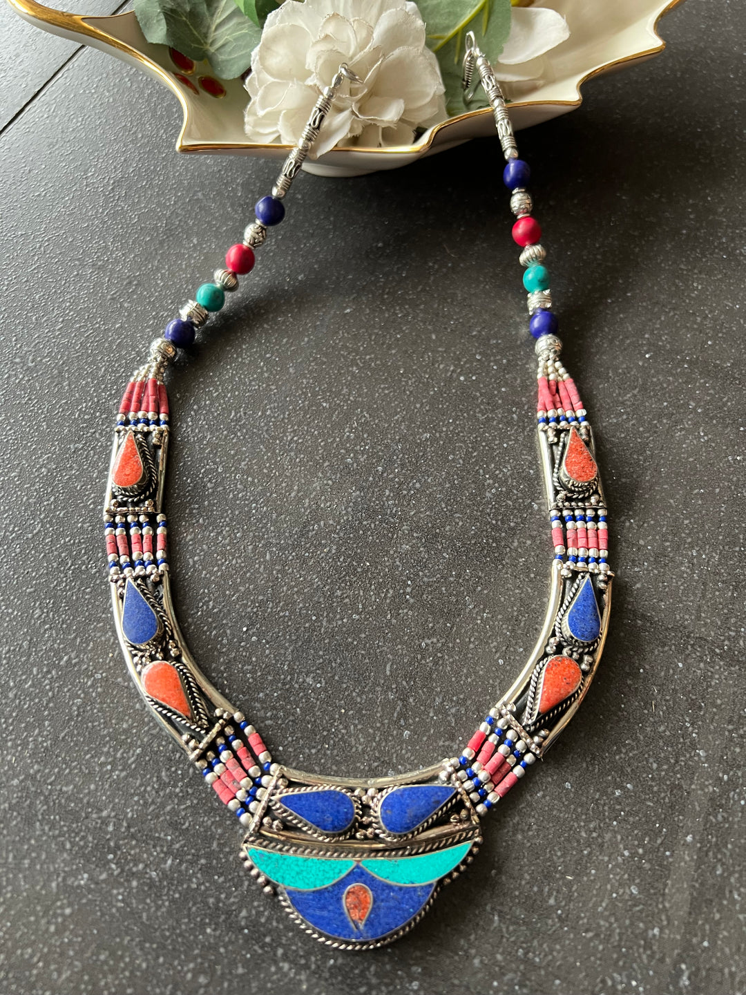 Himalayan Statement Necklace - Artistic Elegance from Nepal
