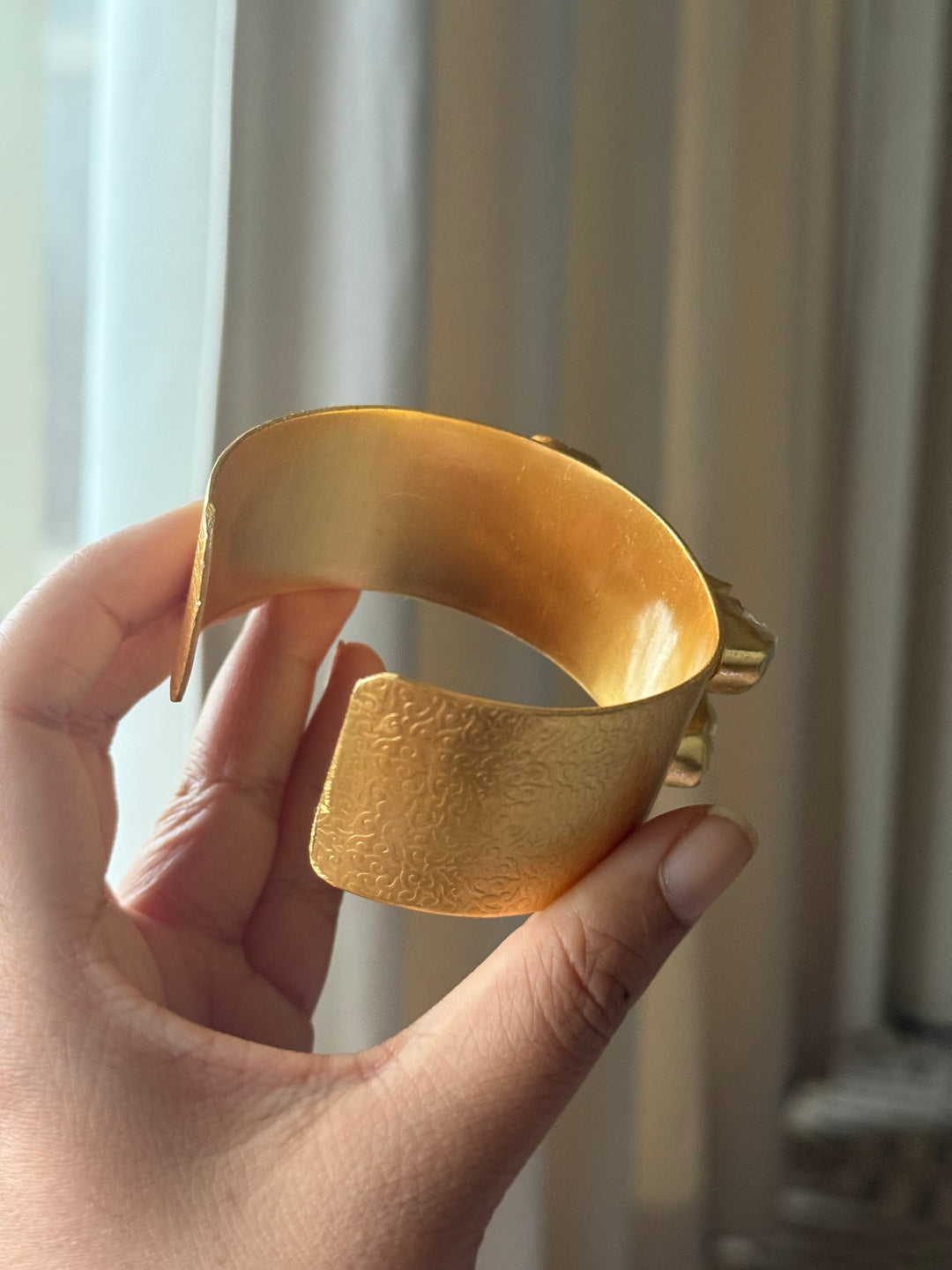 Exquisite White Raw Opal Stone Studded Brass Open Cuff - Unparalleled Quality and Style
