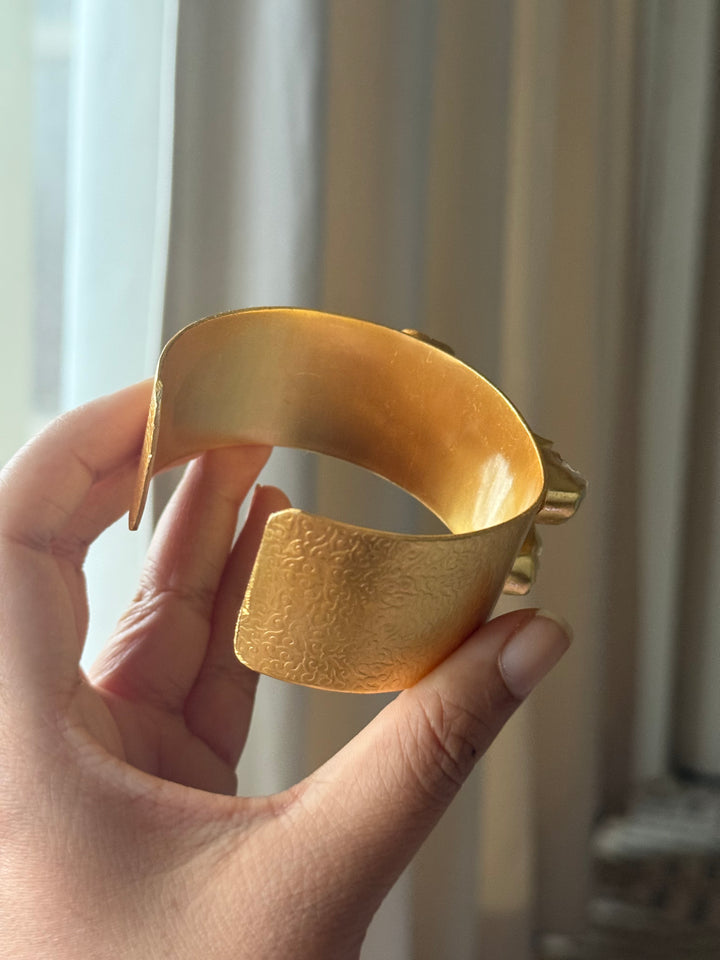 Exquisite White Raw Opal Stone Studded Brass Open Cuff - Unparalleled Quality and Style