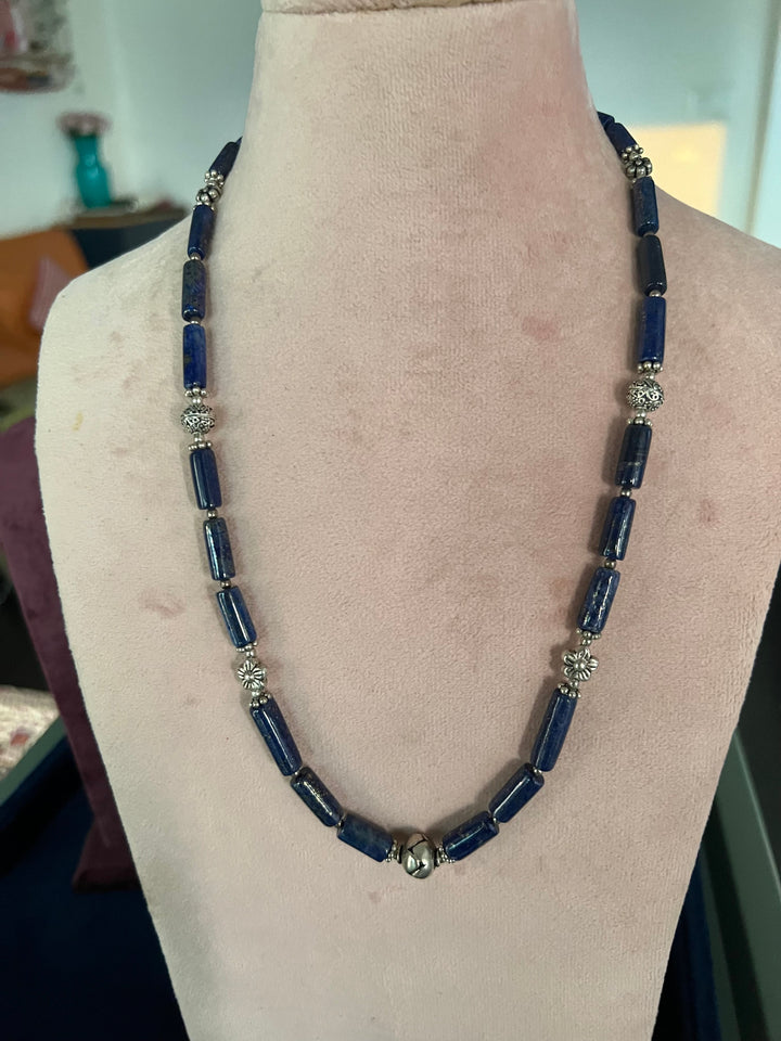 Lapis Lazuli Beauty: 925 Silver Ball Necklace - Timeless Elegance