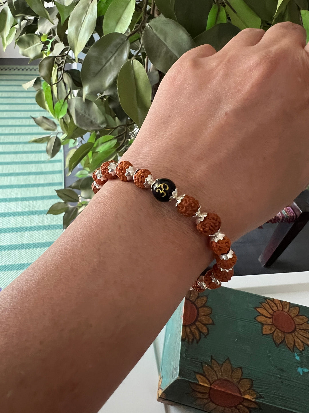 Exquisite Rudraksh Silver Bracelet - Unparalleled Quality and Style