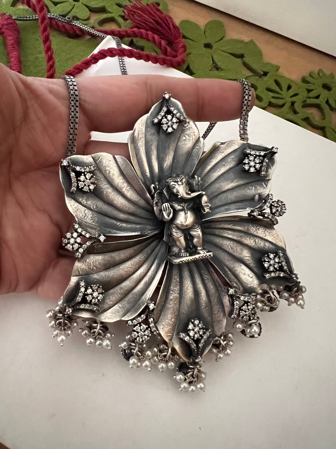 Antique Silver Ganesha Pendant Necklace: Timeless Elegance