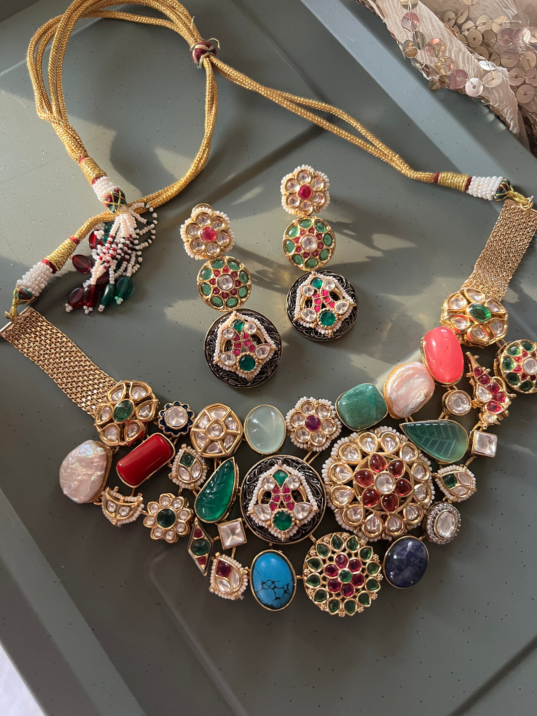 Elegant Designer Choker Necklace Set with Kundan Embellishments – Perfect for Destination Weddings