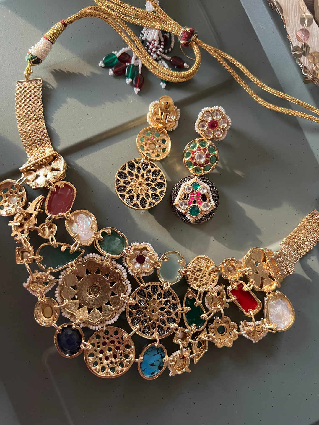 Elegant Designer Choker Necklace Set with Kundan Embellishments – Perfect for Destination Weddings