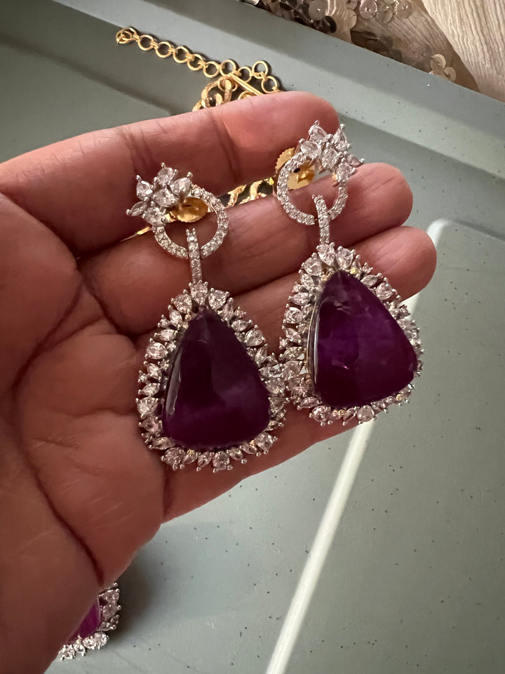 Exquisite Pendant Necklace Set - A Masterpiece of Elegance