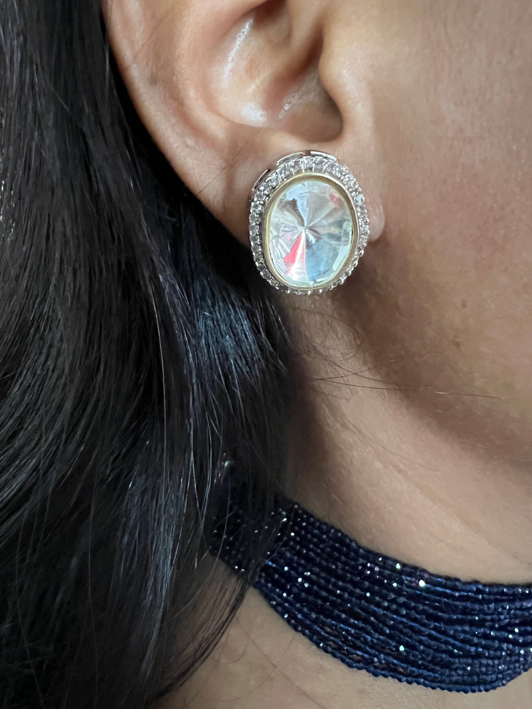 Minimalist Victorian Kundan Choker with Studs