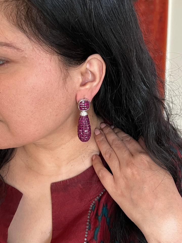 Elegant Earrings - Premium Quality, Exquisite Craftsmanship