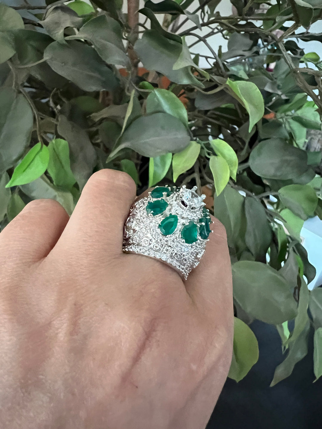 Statement Victorian Ring - A Touch of Timeless Beauty