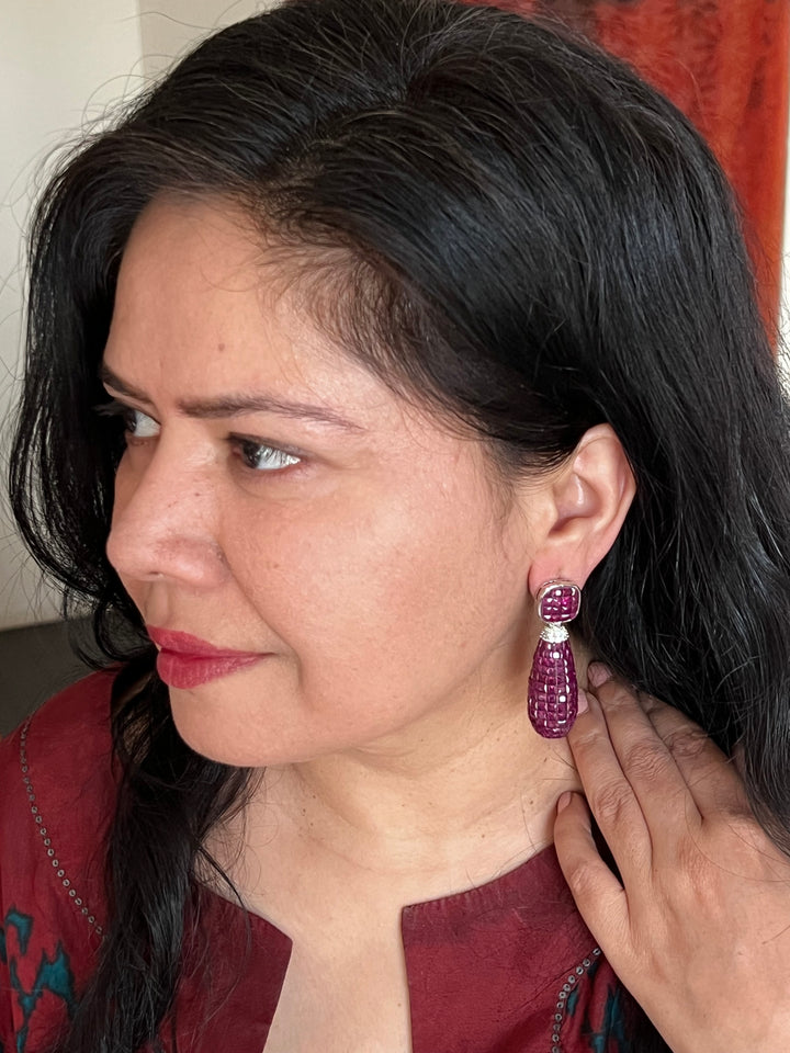 Elegant Earrings - Premium Quality, Exquisite Craftsmanship