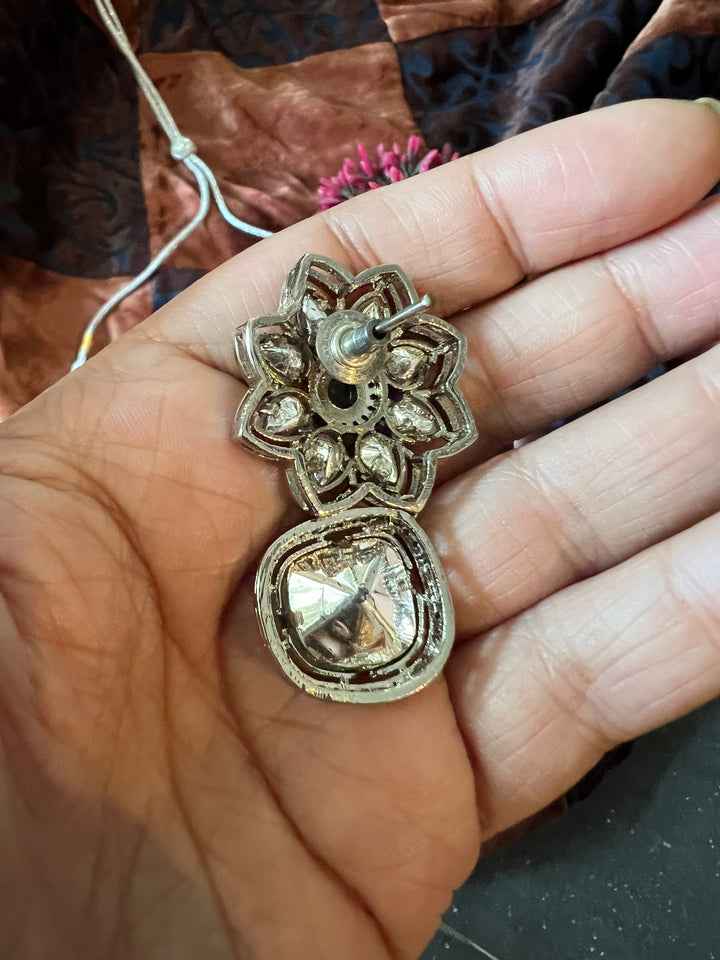 Glamorous Brass and Stone Jewelry Set