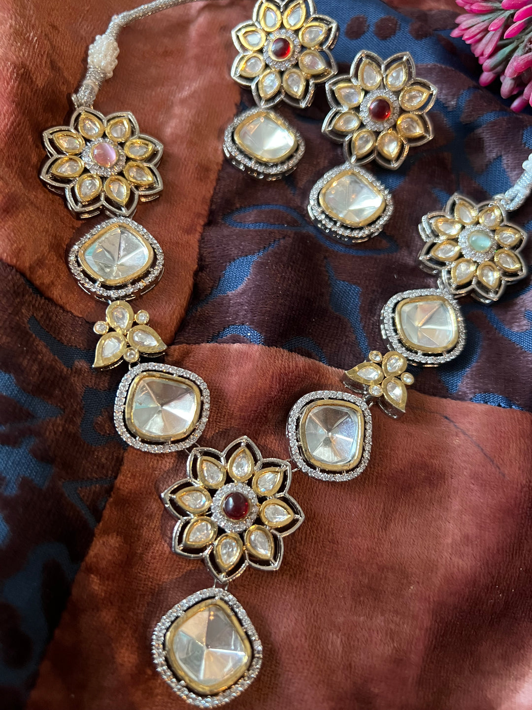 Glamorous Brass and Stone Jewelry Set
