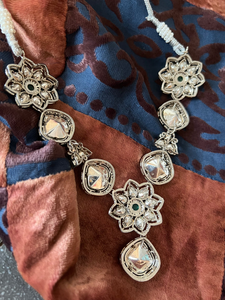 Glamorous Brass and Stone Jewelry Set