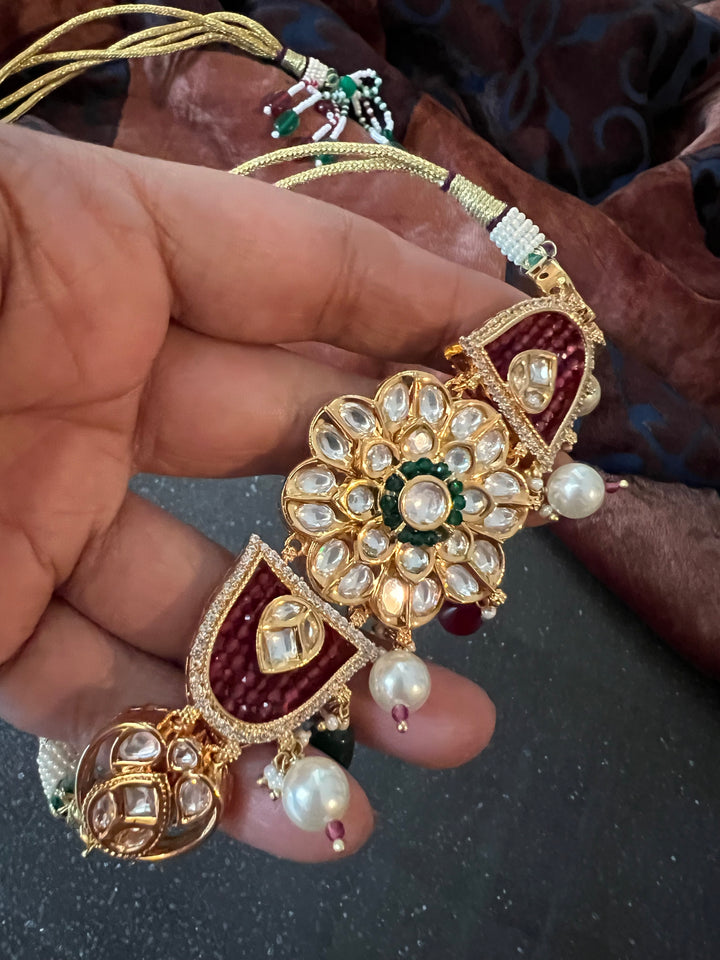 Elegant Kundan Choker with Earrings