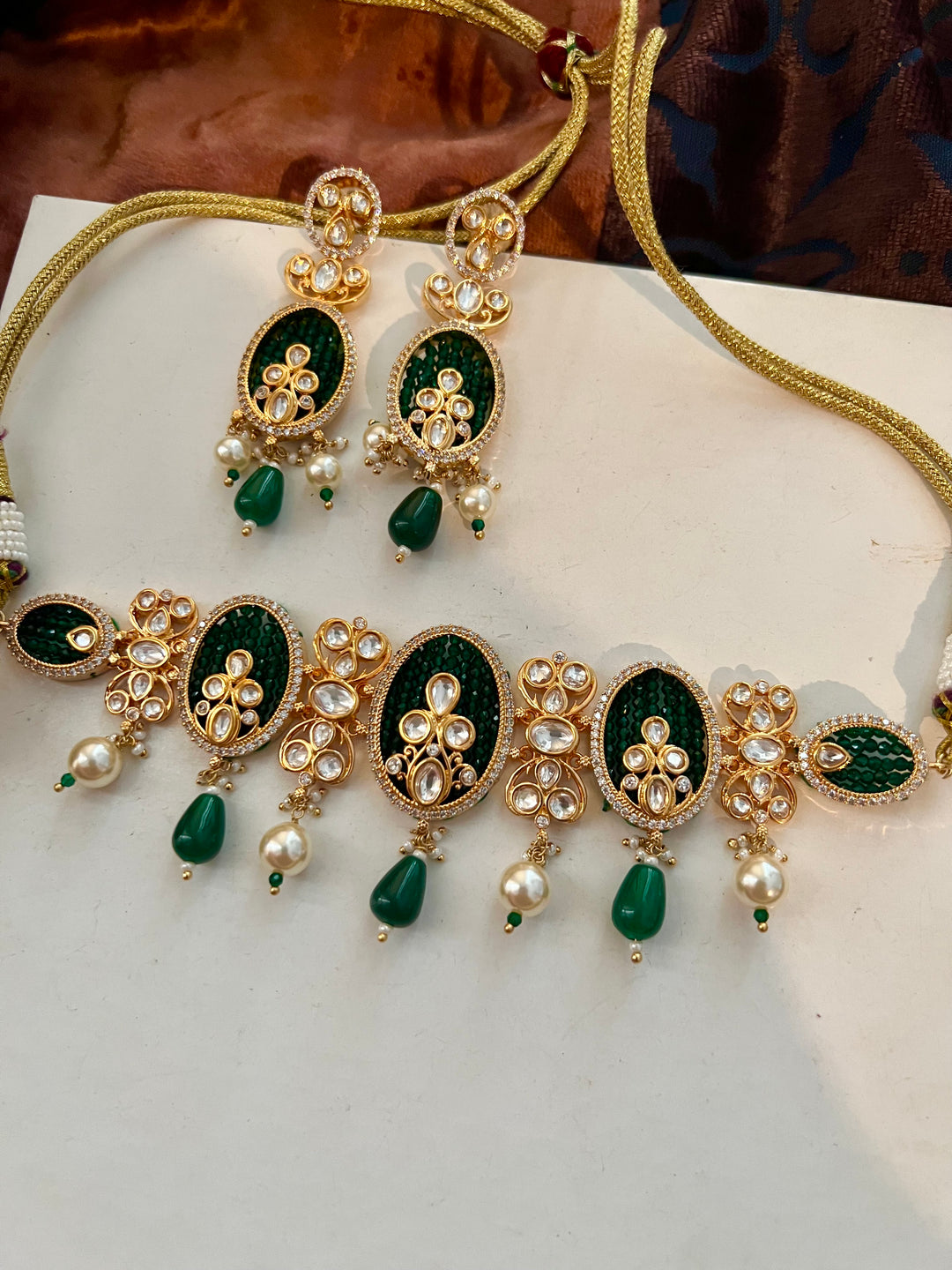 Elegant Kundan Choker with Earrings