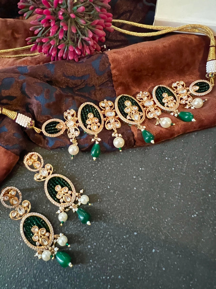 Elegant Kundan Choker with Earrings