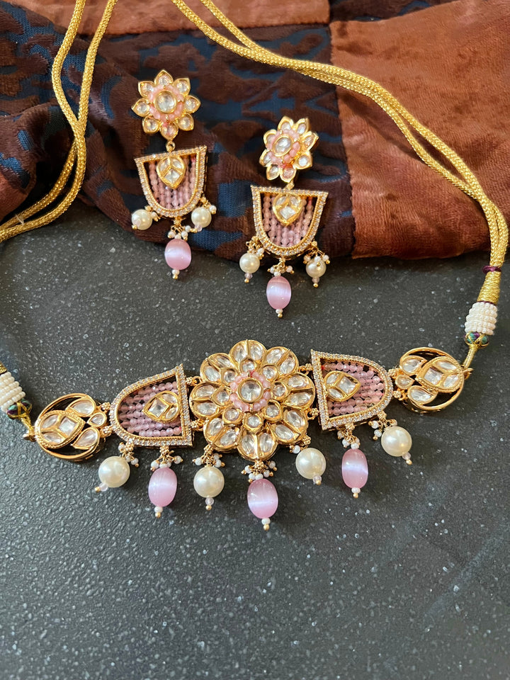 Elegant Kundan Choker with Earrings