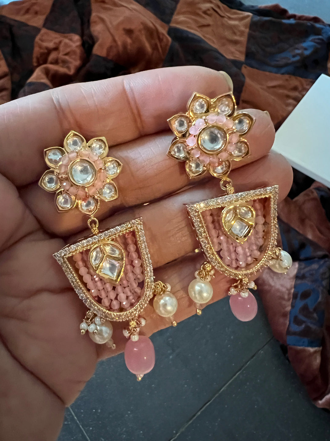 Elegant Kundan Choker with Earrings