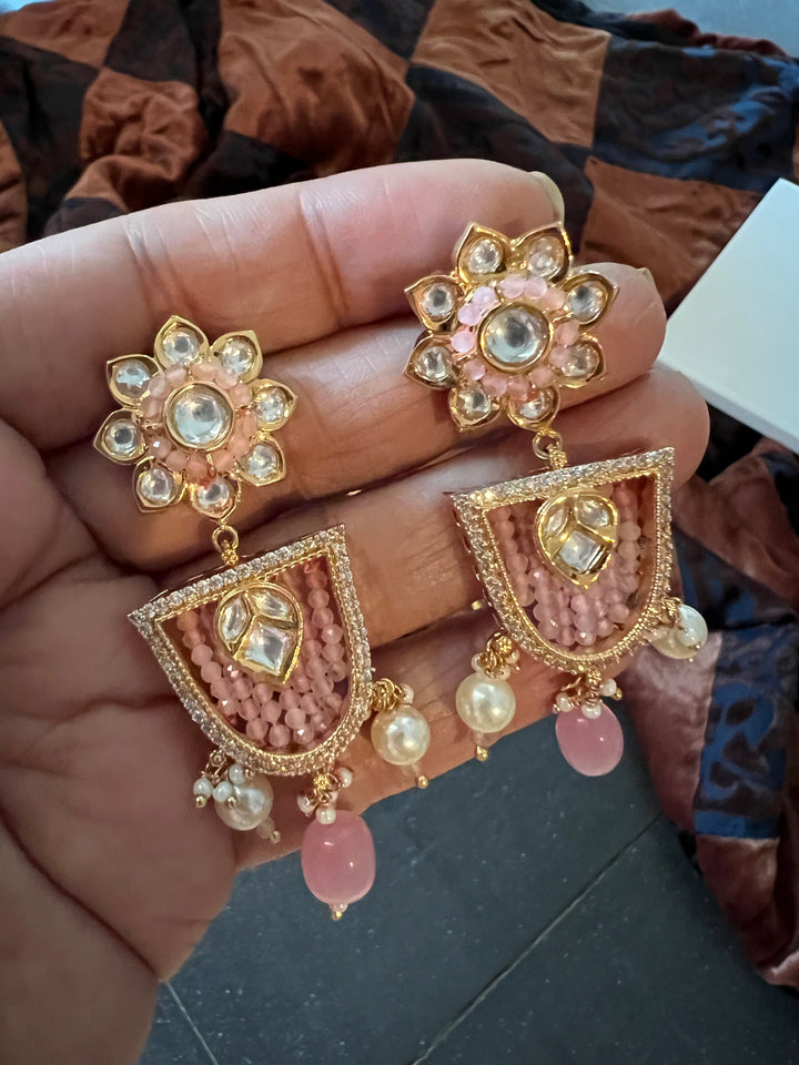 Elegant Kundan Choker with Earrings