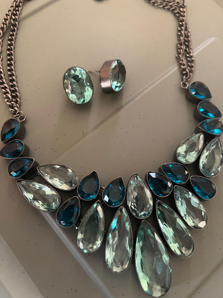 Statement Crystal Necklace Set
