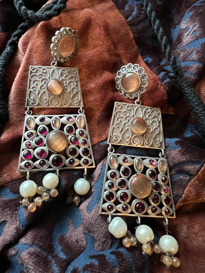 Elegant Fusion Necklace with Earrings