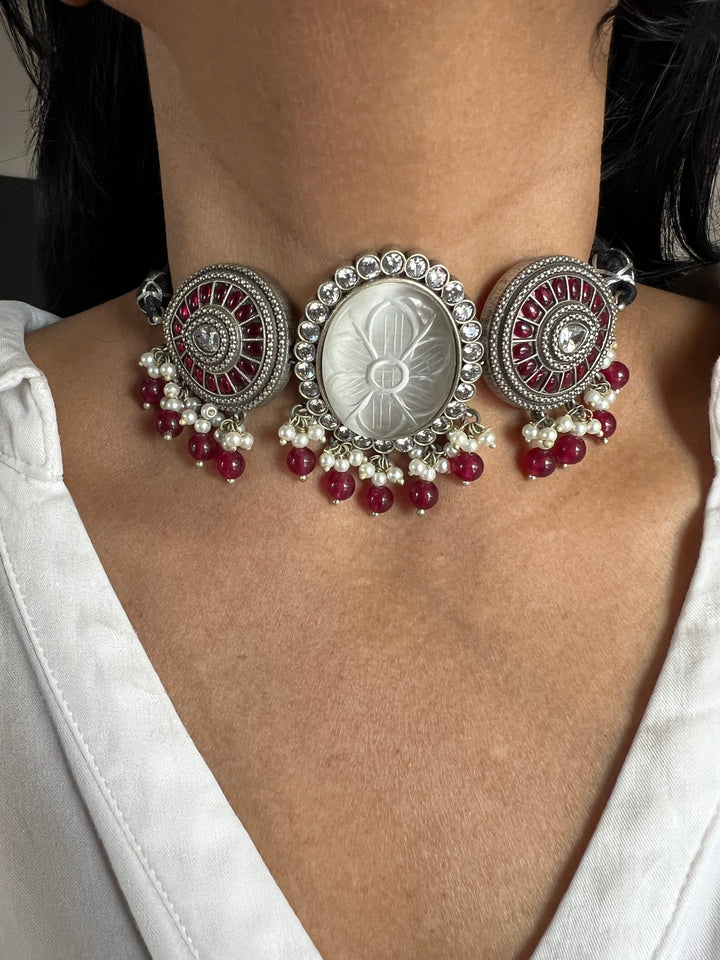 Statement Carved Stone Choker: Exquisite Craftsmanship