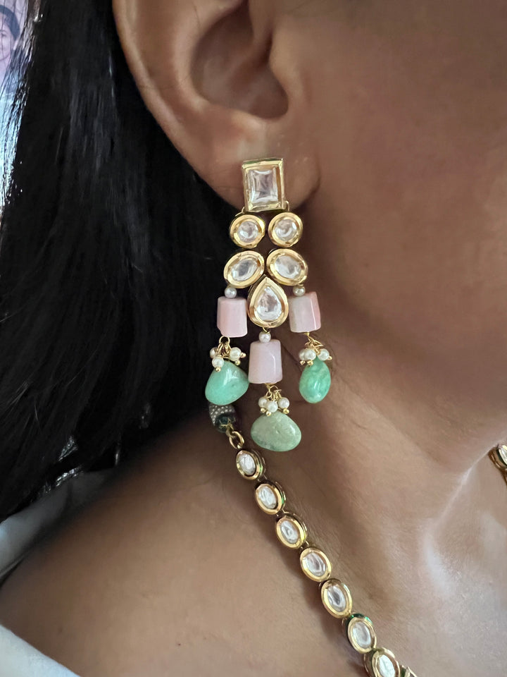 Destination Wedding Jewelry Set: Elegance Beyond Borders