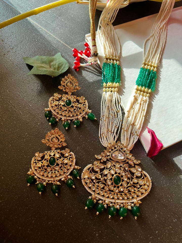 Beautiful Kundan Pendant Necklace with Statement Earrings